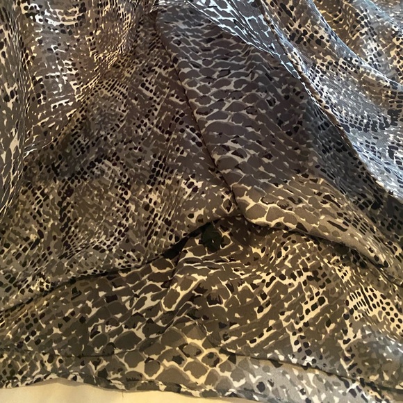 Parker bell sleeve long sleeve mini dress - Picture 7 of 10